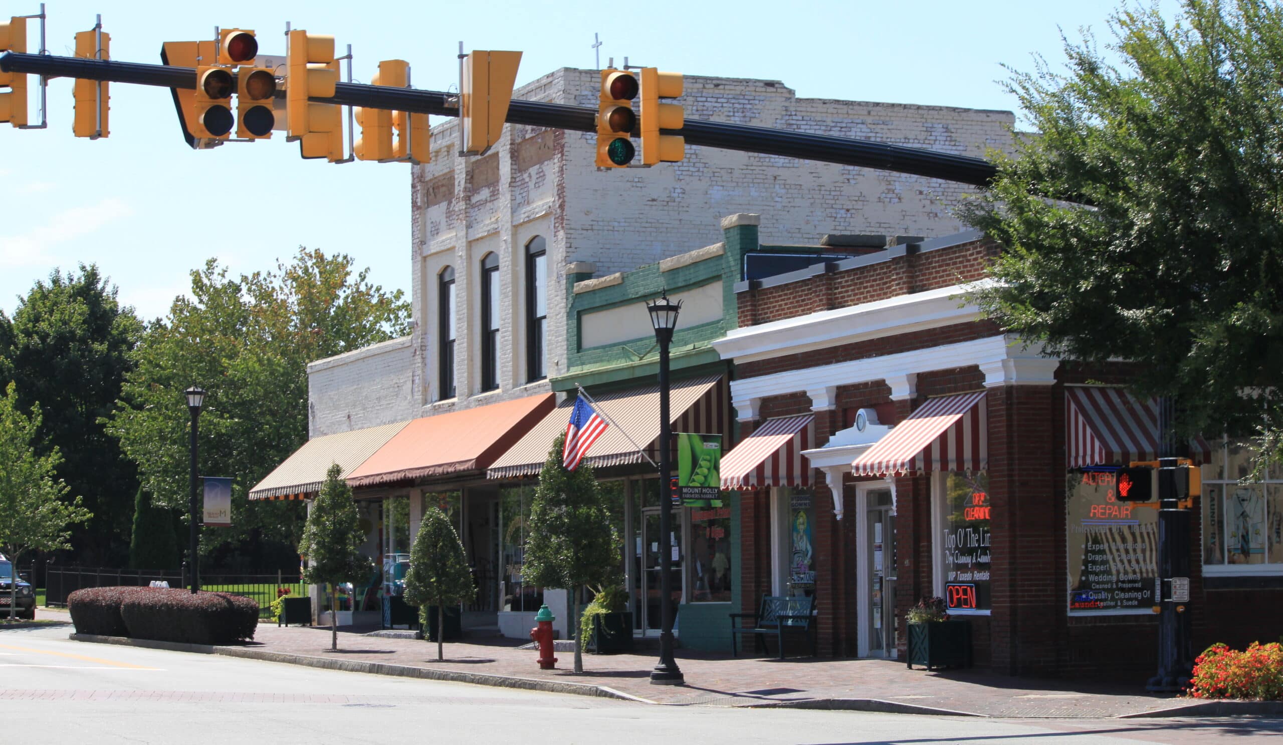 Mount Holly-Historic downtown Mount Holly, North Carolina.